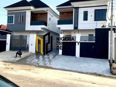 5 Bedroom Duplex For Sale