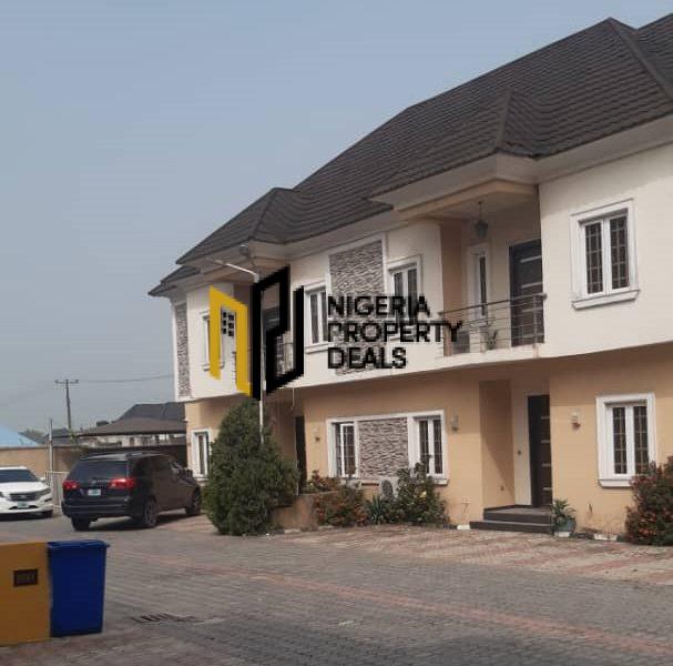 14 building in Estate for Sale