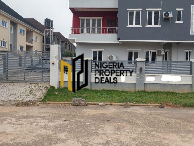 3 Bedroom Flat with BQ