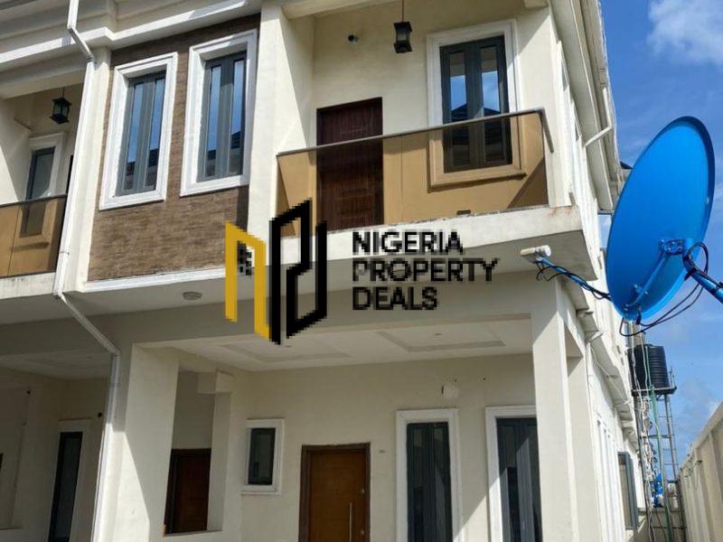 Distress Sale: Corner Piece 4 Bedroom Terrace Duplex with Large Rooms