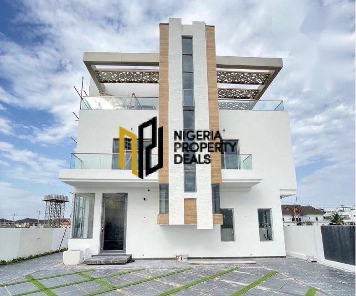 5 Bedroom Fully Detached Duplex for Sale