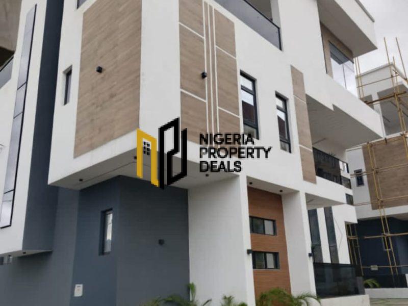 Luxury 6 Bedroom Duplex with BQ for Sale