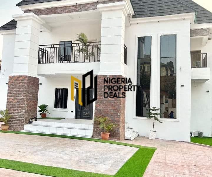 7 Bedroom Duplex with Swimming Pool