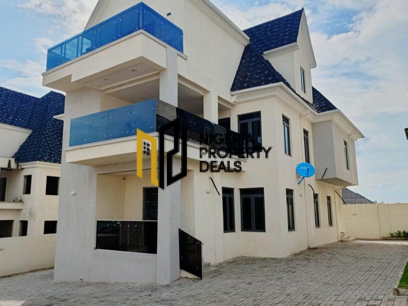 5 Bedroom Detached Duplex with Penthouse