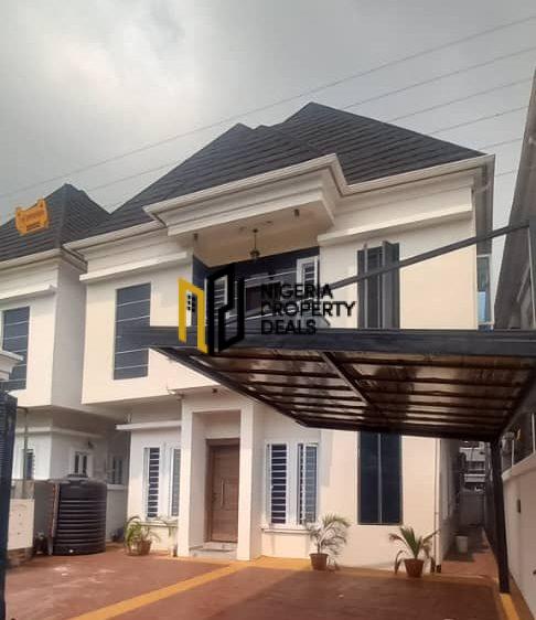 Well Finished 4 Bedroom Detached Duplex